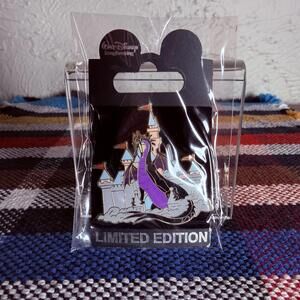 WDI Maleficent Dragon Castle Disney Imagineering LE 200 Pin PP91910